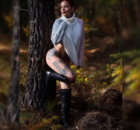 Yagmur Simsek_ naked model archive