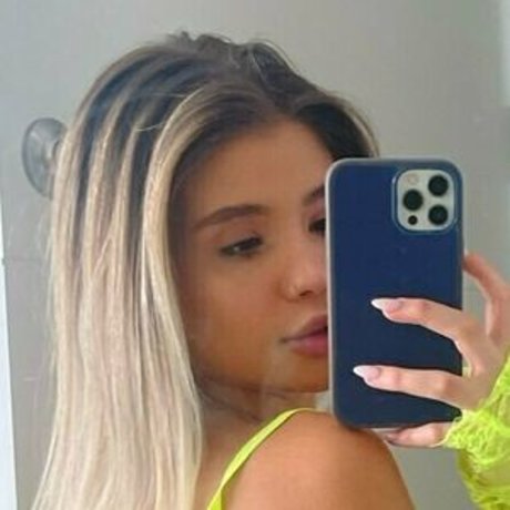 Brenda Ragel porn model gallery