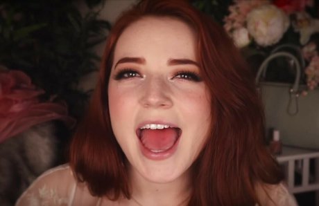 Goodnight Moon erotic model images