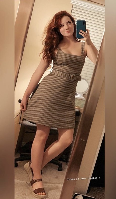 Goodnight Moon pornstar hd pictures