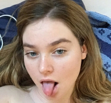 gonefishingwithdad nudes actress pic