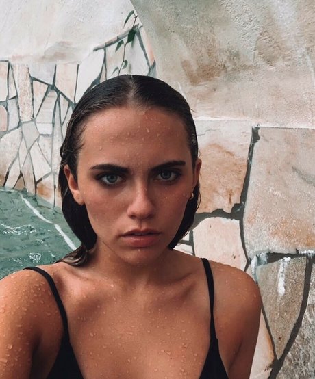 Axelle Maga pornstar top photo