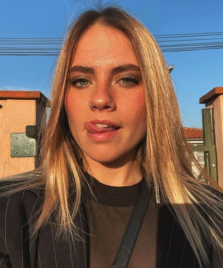 Axelle Maga xxx star photo