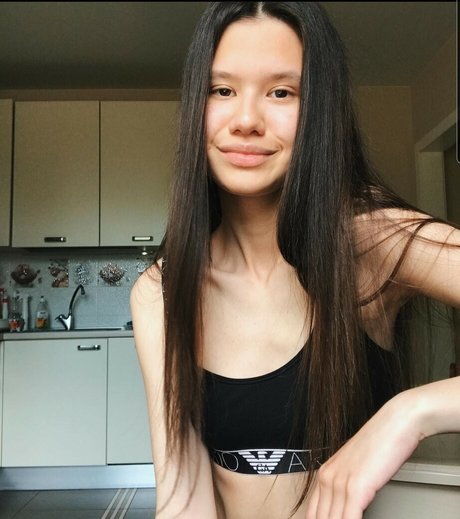 Evelin star hd photo