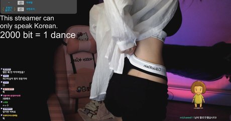 hooters onlyfans beautiful nude pic