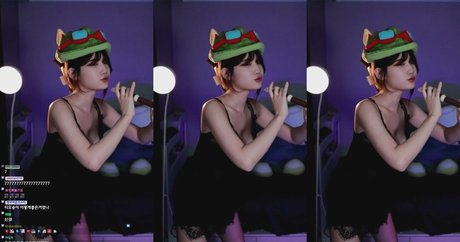 yule__0 03 naked model gallery