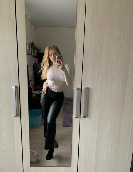 YuStef pornstar hd photos