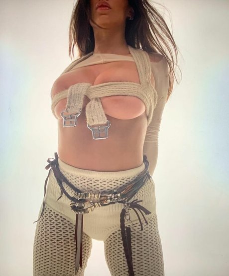 Bianca Censori pornstar hot pics