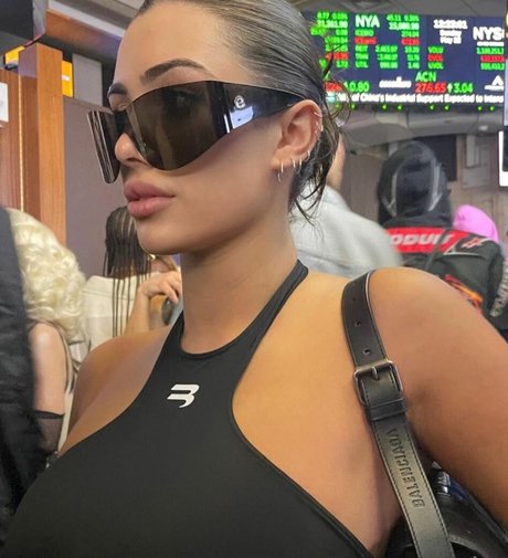 Bianca Censori adult star photos