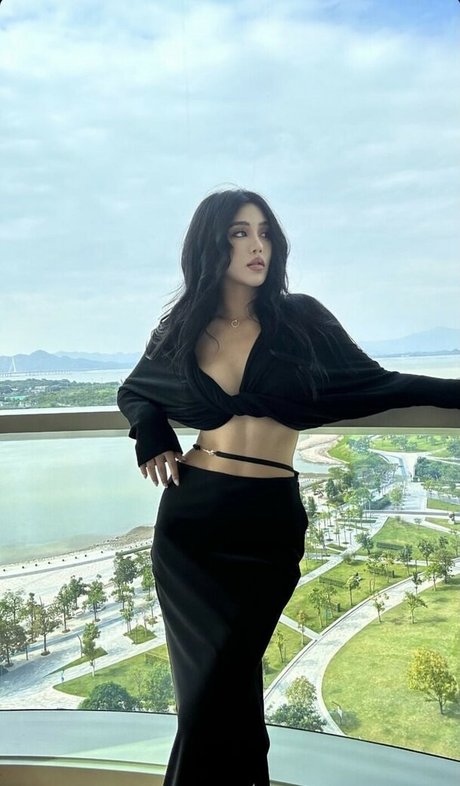 June Gong nude pornstar img