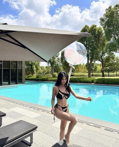 June Gong pornstar free pictures