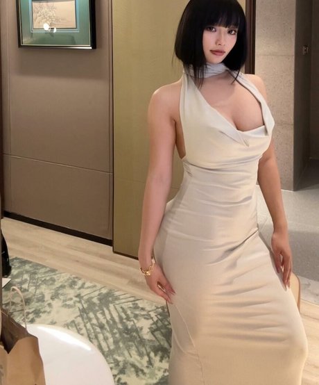 naomiiper star hot images