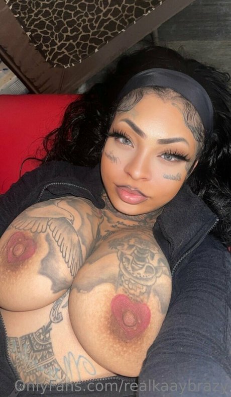 realkaaybrazy star top picture