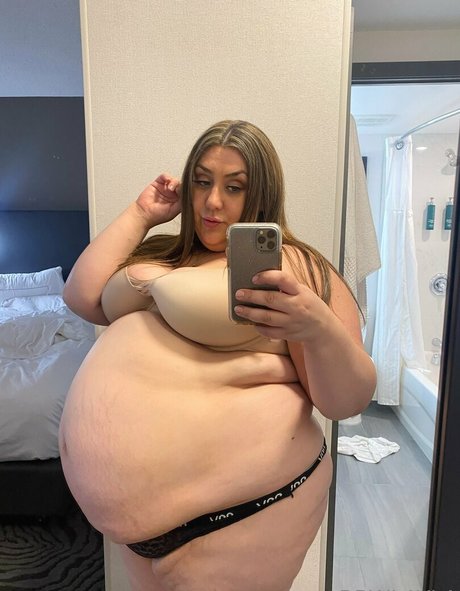 bbwlayla perfect model img