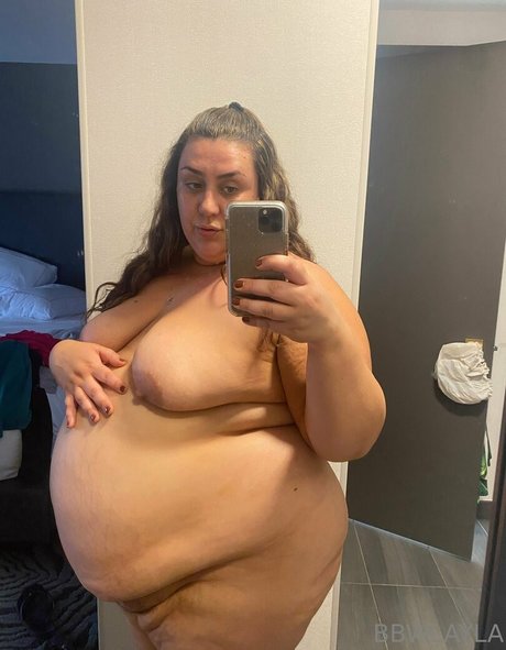bbwlayla model erotic image