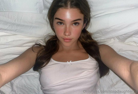 stepdaughter18 pornographic actress photo