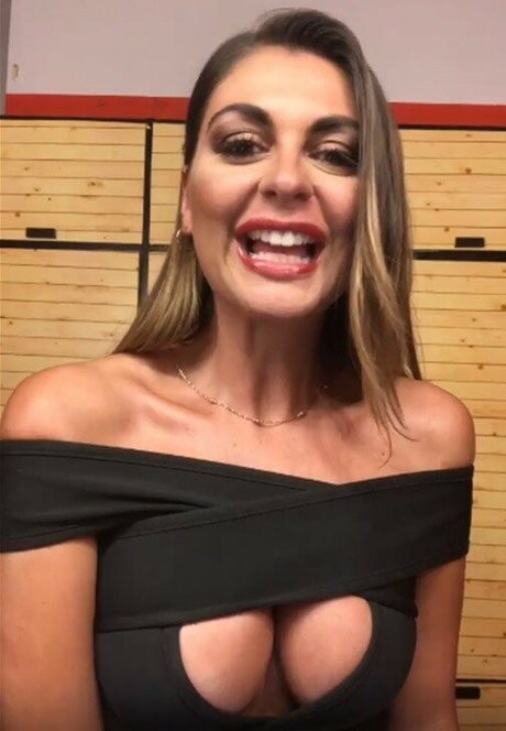 Jolanda De Rienzo model nude img