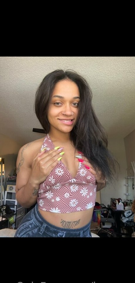 blonde small tits onlyfans pornos galleries