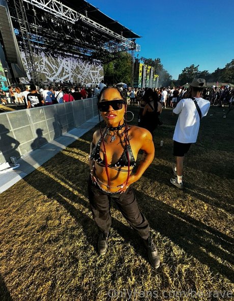 be rave hot pornstar pictures