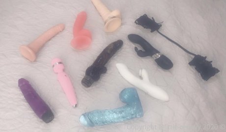 little red ivy xxx star photos