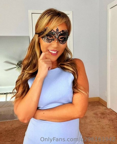 naughtydiamond11 nice pornstar image