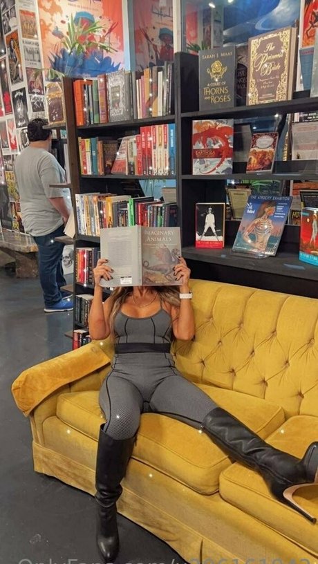 naughtydiamond11 star exclusive picture