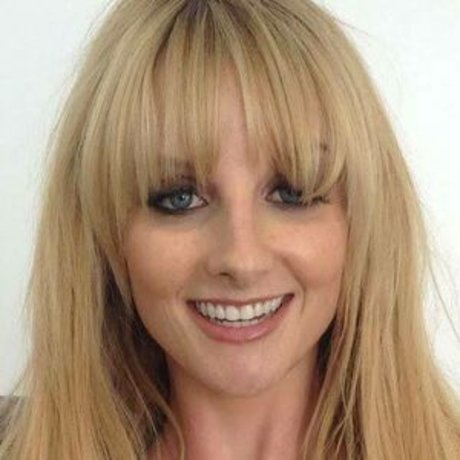 Melissa Rauch model best picture