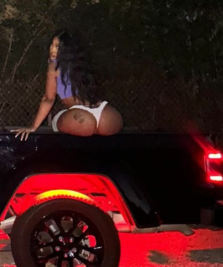 skinny big ass onlyfans sexy nude pic