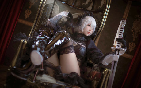 eeelyeee model hot gallery