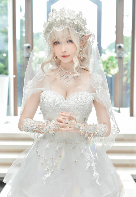 eeelyeee pornographic star image