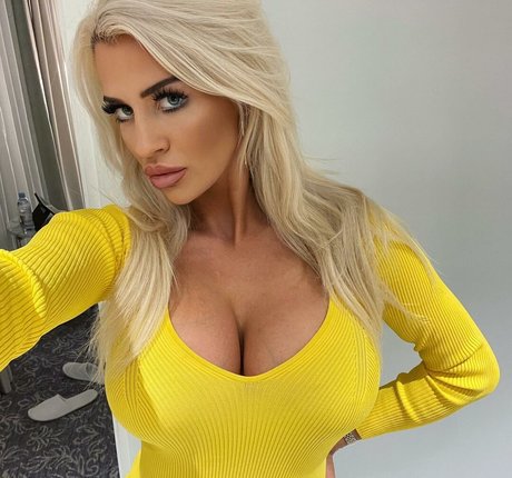 black threesome onlyfans beautiful xxx gallery