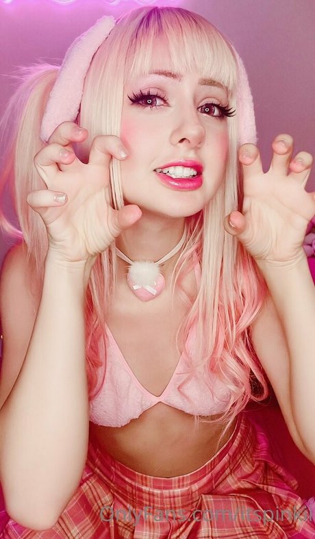 PiNKII nude actress pic