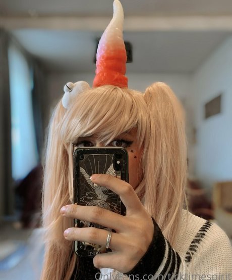 ticktimespirit pretty model gallery