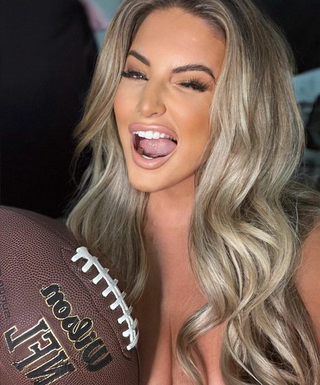 cameltoe onlyfans nudes image