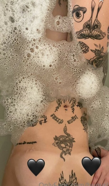 bugurl nice pornstar photo