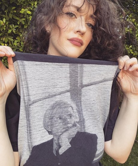 Kat Dennings model sexy pictures