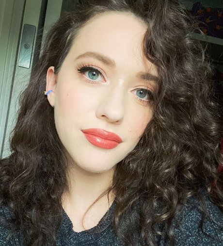 Kat Dennings high quality star pics