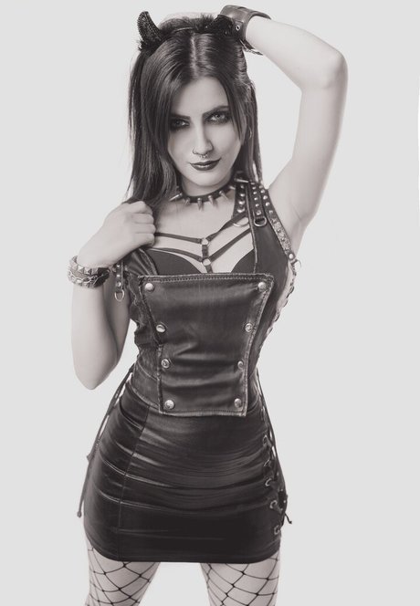 Magui Sunshine erotic star photos