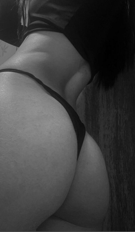 Oliveiranat model high quality galleries