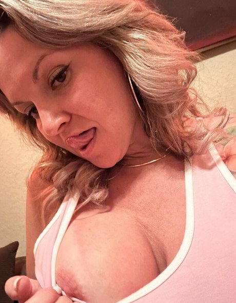 Molly SuperTramp model free images