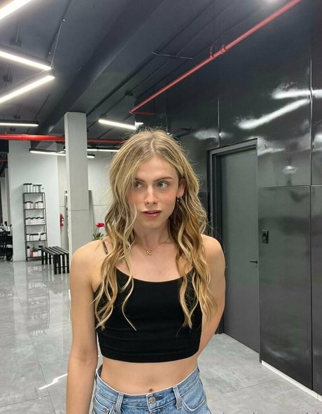 cooltransgirl hot pornstar img