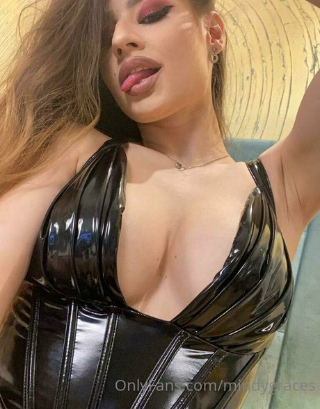 mindygraces hd model gallery