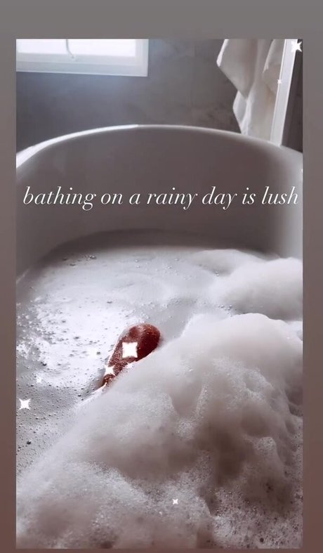 Imogen Thomas high quality star images