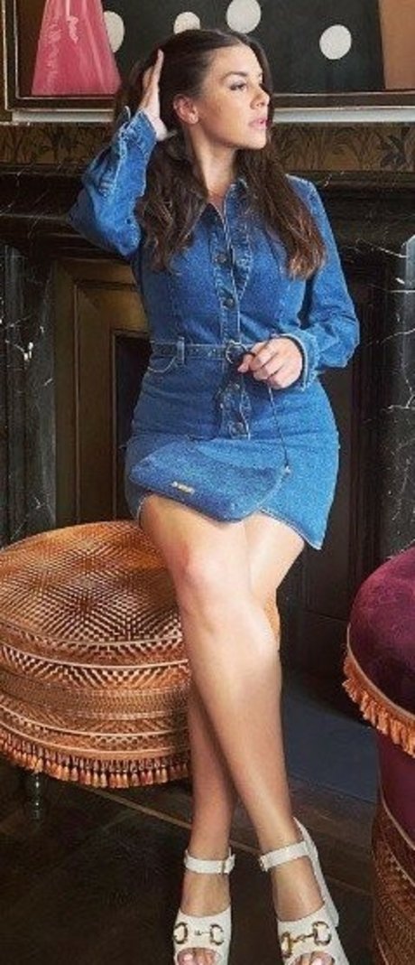 hooters onlyfans art nude archive