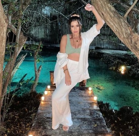 Imogen Thomas model xxx image