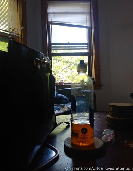 chloe loves attention model sex gallery