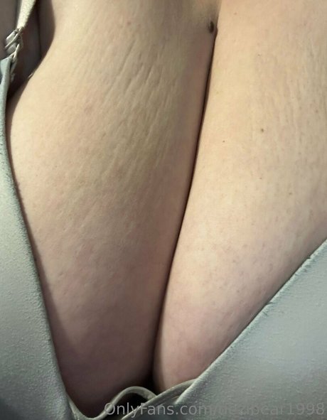 dezibear1998 hot model galleries