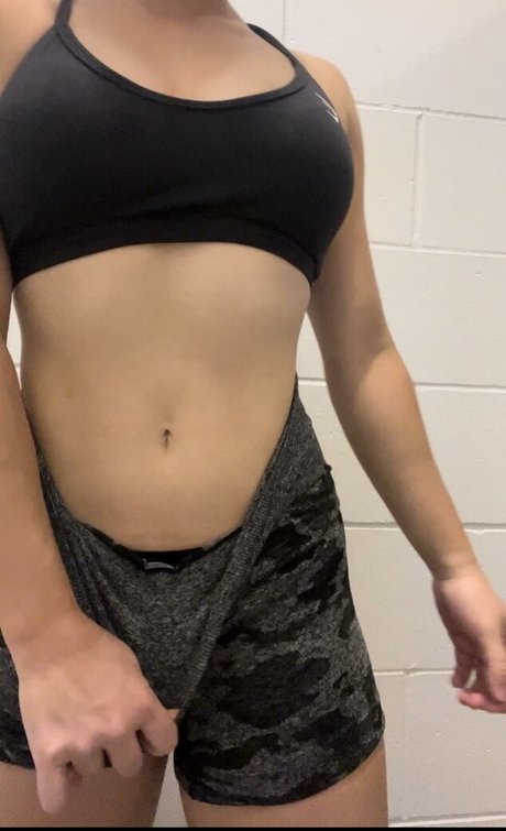 skylarosy model nice image