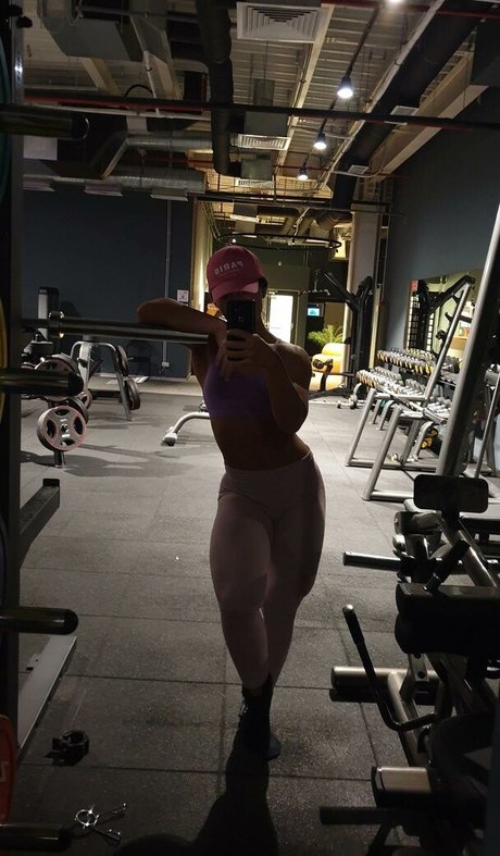 quadsqueeen naked star image