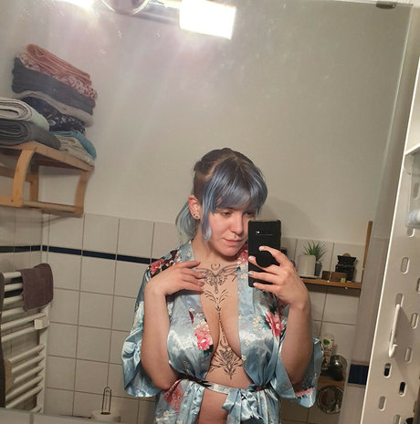 BobacoreCos perfect model image